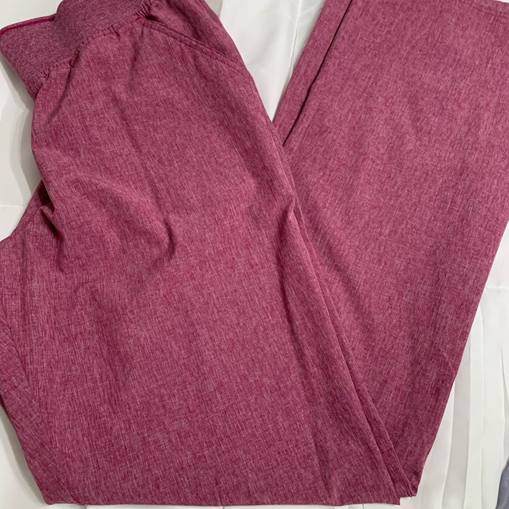Koi yoga style scrub pant medium long
